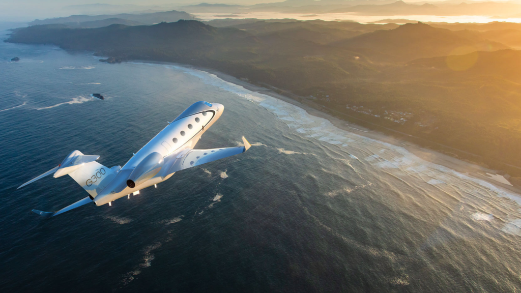 luxurious Supermidsize jet Gulfstream G300 Flying Ocean