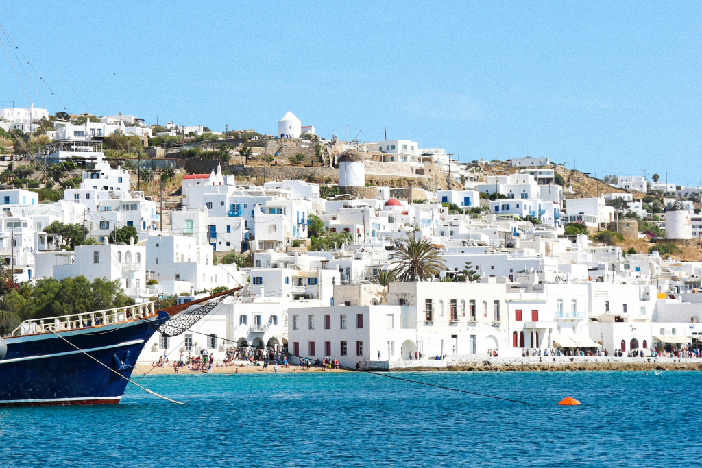 iconic greek buildings in mykonos along the harbour